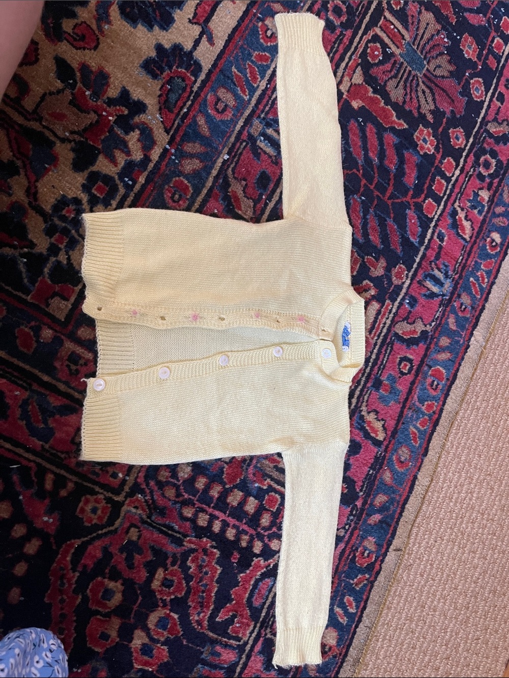 Antique baby Classic Crewneck Knit Cardigan — Pale Yellow